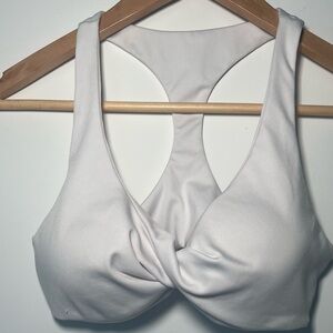 Sports Bra in White with Twist-Front Design